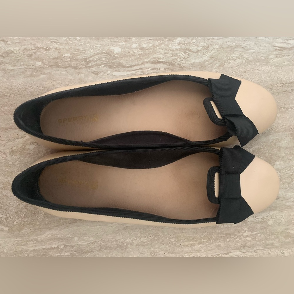 Sperry Ballet Flats - Nude Color in Size 8